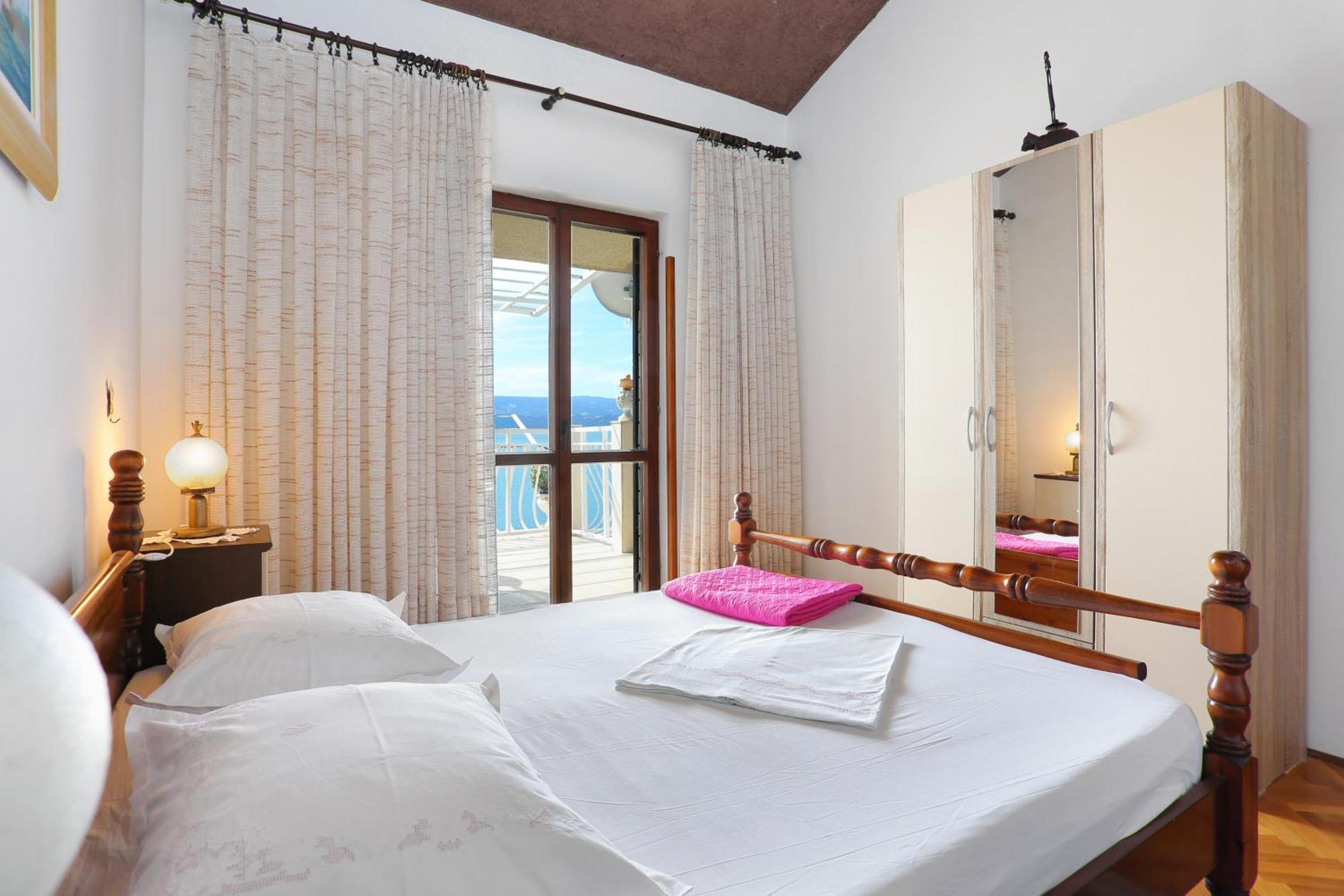 Apartments By The Sea Stanici, Omis - 1028 Tice 客房 照片